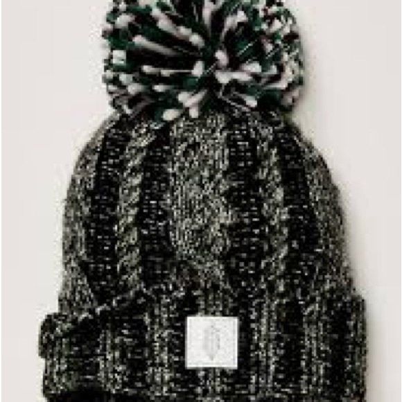 Free People Pom Party Reflective Beanie❤️ black / white combo - Picture 3 of 5